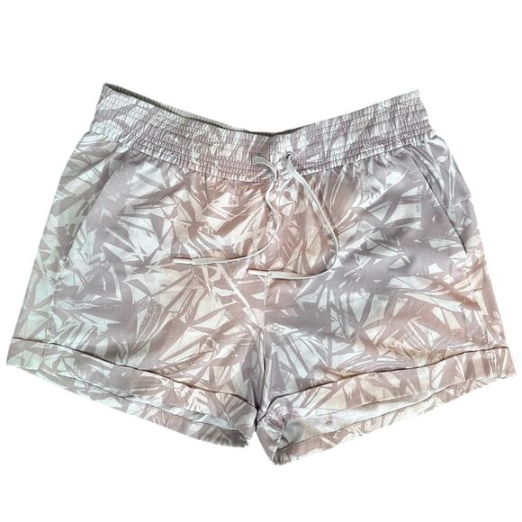 lululemon athletica Pants - Lululemon casual shorts.  POCKETS!